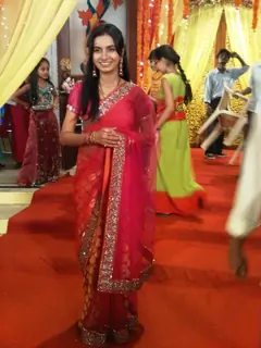 Bhairavi Raichura on the sets of Sasural Genda Phool