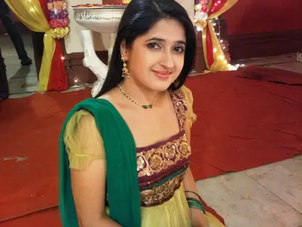 Neha Narang on the sets of Sasural Genda Phool