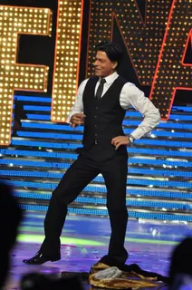 Shah Rukh Khan at the finale of Just Dance at Filmcity, Mumbai