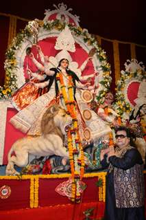 Bappi Lahiri at Sarbojanin Durga Puja Pandal in Mumbai