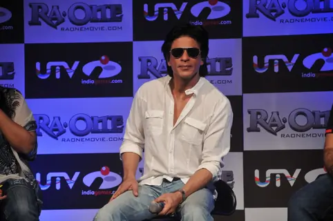 Shah Rukh Khan unveils the 'Ra.One' game at the Grand Hyatt