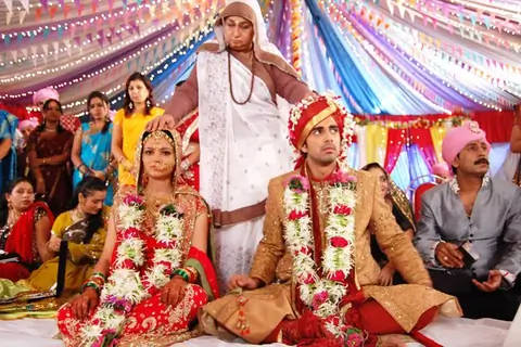 Avinash Sachdev and Rubina Dilaik as Dev and Radhika in Chhoti Bahu