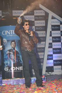 Shah Rukh Khan unveils Cinthol- Ra.one Deo