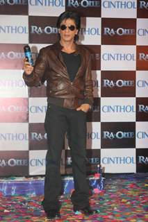 Shah Rukh Khan unveils Cinthol- Ra.one Deo