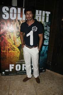 Vidyut Jamwal at Success party of 'Force' movie