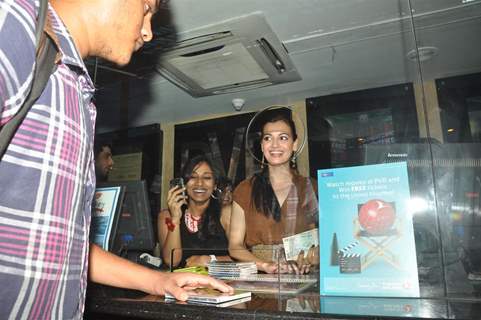 Dia Mirza sales ticket of film 'Love Breakups Zindagi' at box office