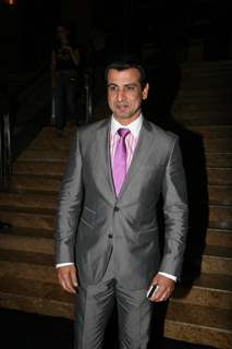 Ronit Roy at People Magazine - UTVSTARS Best Dressed Show 2011 party at Grand Hyatt in Mumbai