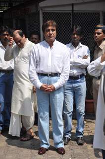 Raj Babbar at Funeral of Legendery Gazal Singer 'Jagjit Singh' at Chandanwadi Crematorium, Mumbai