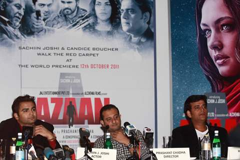 Sachin Joshi and Ravi Kissen at Press Conference of film 'Aazaan'