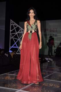 Model Ujjwala Raut at Kingfisher Modelhunt Flag-off event in Mehboob, Mumbai