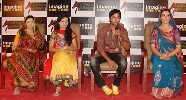 Beend Banoongaa Ghodi Chadhunga cast at an promotional event