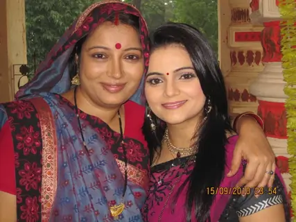 Samta Sagar with Priyanka Mishra on last day shoot of Chhoti Bahu
