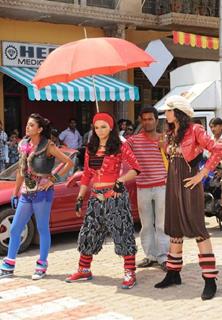 Additi Gupta, Kritika Kamra and Rakhi Sawant during the shooting of Zara Nachke Dikha