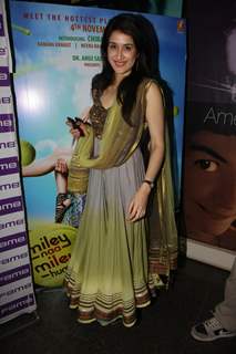 Sagarika Ghatge celebrate Diwali with their film 'Miley Naa Miley Hum' at Fame Cinemas in Andheri