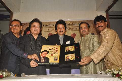 Ghazal singer Ashok Khosla’s new album 'Ishq ke Aage' released by singer Pankaj Udhas