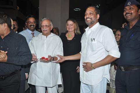 Nana Patekar and Lyricist Gulzar at Calligraphic Painting Exhibition 'Silver Calligraphy' in Mumbai