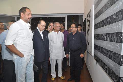 Nana Patekar, Lyricist Gulzar, Calligrapher Achyut Palav & Katharina Peper Calligrapher from Germany at Calligraphic Painting Exhibition 'Silver Calligraphy' in Mumbai