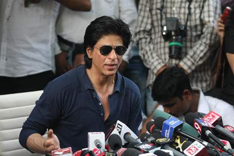 Shahrukh Khan celebrates birthday with media