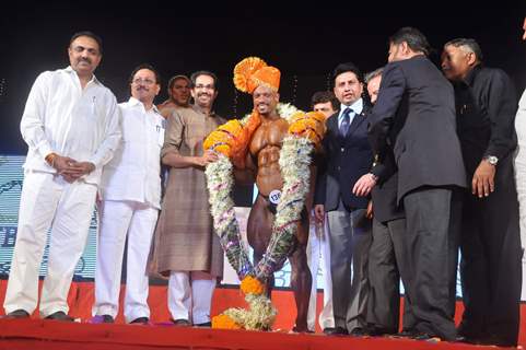 Uddhav Thackeray and Kishori Shahane at Mr. Universe contest at Andheri Sports Complex. .