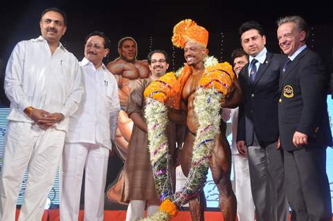 Uddhav Thackeray and Kishori Shahane at Mr. Universe contest at Andheri Sports Complex. .