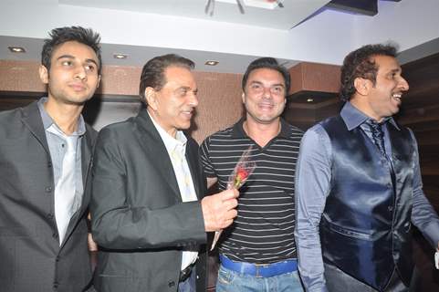 Dharmendra and Sohail Khan at Parvez Lakdawala's party