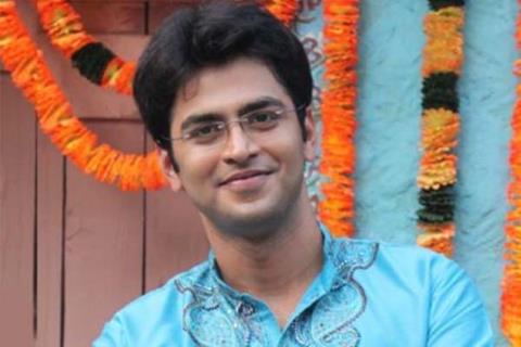 Raunaq Ahuja as Akshay in Yeh Ishq Haaye