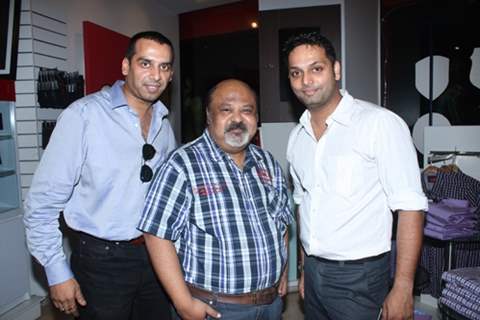 Saurabh Shukla promote film 'Shakal Pe Mat Ja' at the Provogue Lounge