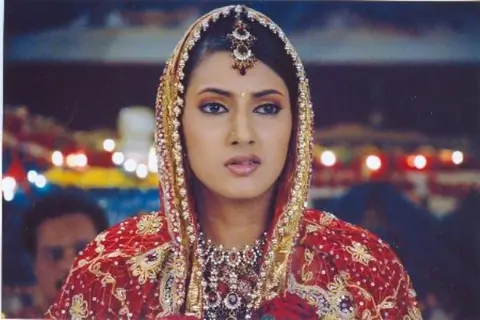 Additi Gupta as Heer