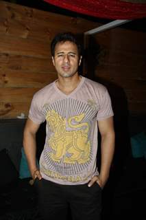 Aryan Vaid grace Rohit Verma's birthday bash with fashion show 'Hare' at Novotel