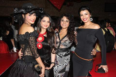 Mink Brar grace Rohit Verma's birthday bash with fashion show 'Hare' at Novotel