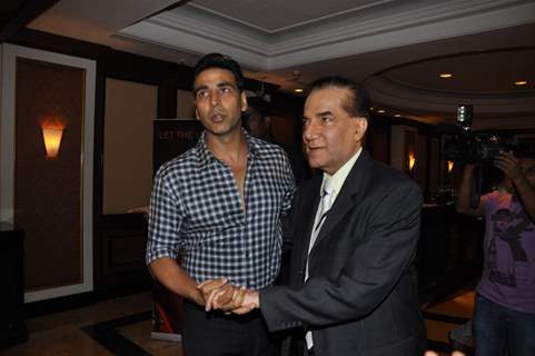 Akshay Kumar at Building Design Awards 2011