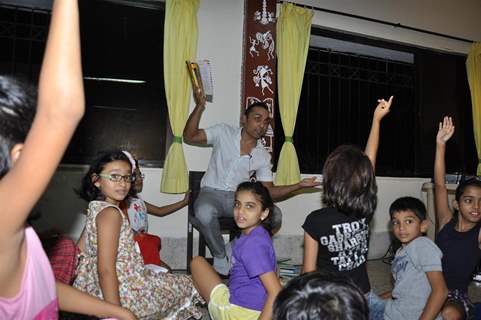 Rahul Bose celebrate Bandra book reading for kids at D'Monte Park