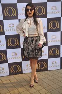 Minissha Lamba at RWITC INAUGURAL RACE DAY