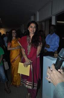 Juhi Chawla inaugurate Painting exhibhition by Bharat Tripathi at Museum Art Gallery