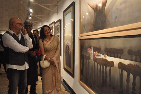 Hema Malini inaugurate Painting exhibhition by artist Sudip Roy at Jehangir Art Gallery