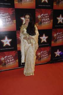 Rekha at Super Star Awards in Yashraj