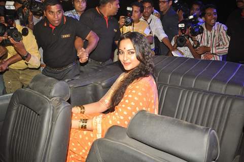 Sonakshi Sinha during the launched of Vikramaditya Motwane film 'Lootera' at Yash Raj Studio