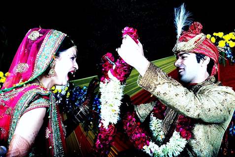 Tv actor Kinshuk Mahajan gets married to Divya Gupta in Delhi