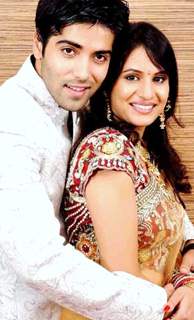 Tv actor Kinshuk Mahajan gets married to Divya Gupta in Delhi