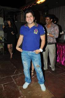 Tanaaz Irani hosts a surprise party for her husband Bakhtiyaar Irani