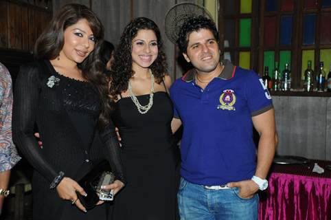 Laila Khan with Tanaaz Irani and Bakhtiyaar Irani surprise party