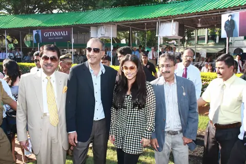 Vidya Balan at 'The Dirty Picture' Race by Sabah Khan show for Gitanjali at Mahalaxmi Race course in Mumbai