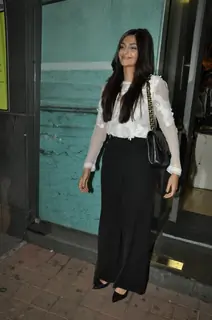 Sonam Kapoor grace screening of film 'Desi Boyz'