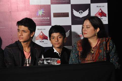 Vijeta Pandit with sons at launch of Aadesh Shrivastav's album based on 26/11 at Cinemax