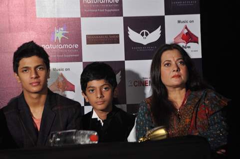 Vijeta Pandit with sons at launch of Aadesh Shrivastav's album based on 26/11 at Cinemax