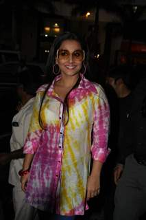 Vidya Balan promotes film 'The Dirty Picture' at Reliance Digital Store in Andheri, Mumbai