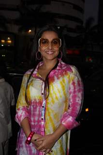 Vidya Balan promotes film 'The Dirty Picture' at Reliance Digital Store in Andheri, Mumbai