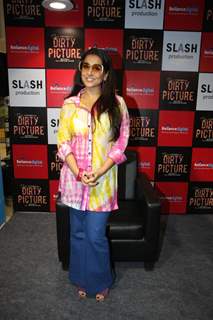 Vidya Balan promotes film 'The Dirty Picture' at Reliance Digital Store in Andheri, Mumbai