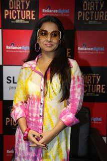 Vidya Balan promotes film 'The Dirty Picture' at Reliance Digital Store in Andheri, Mumbai