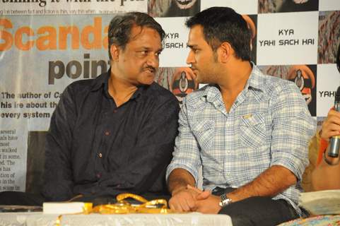 Mahendra Singh Dhoni with director Y.P Singh at the music launch of film &quot;Kya Yahi Sach Hai&quot;